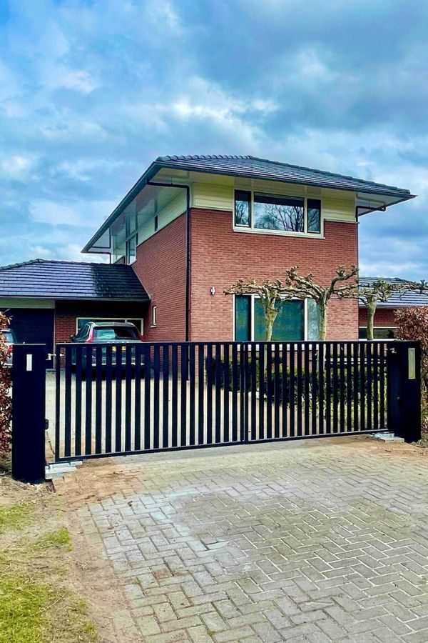 Ondergrondse aandrijving met RVS behuizing