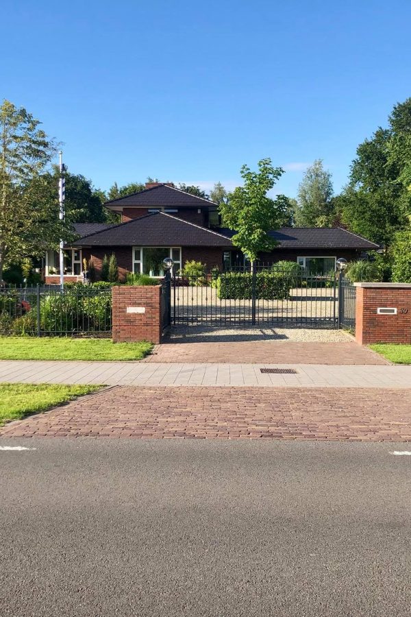 Moderne toegangspoort